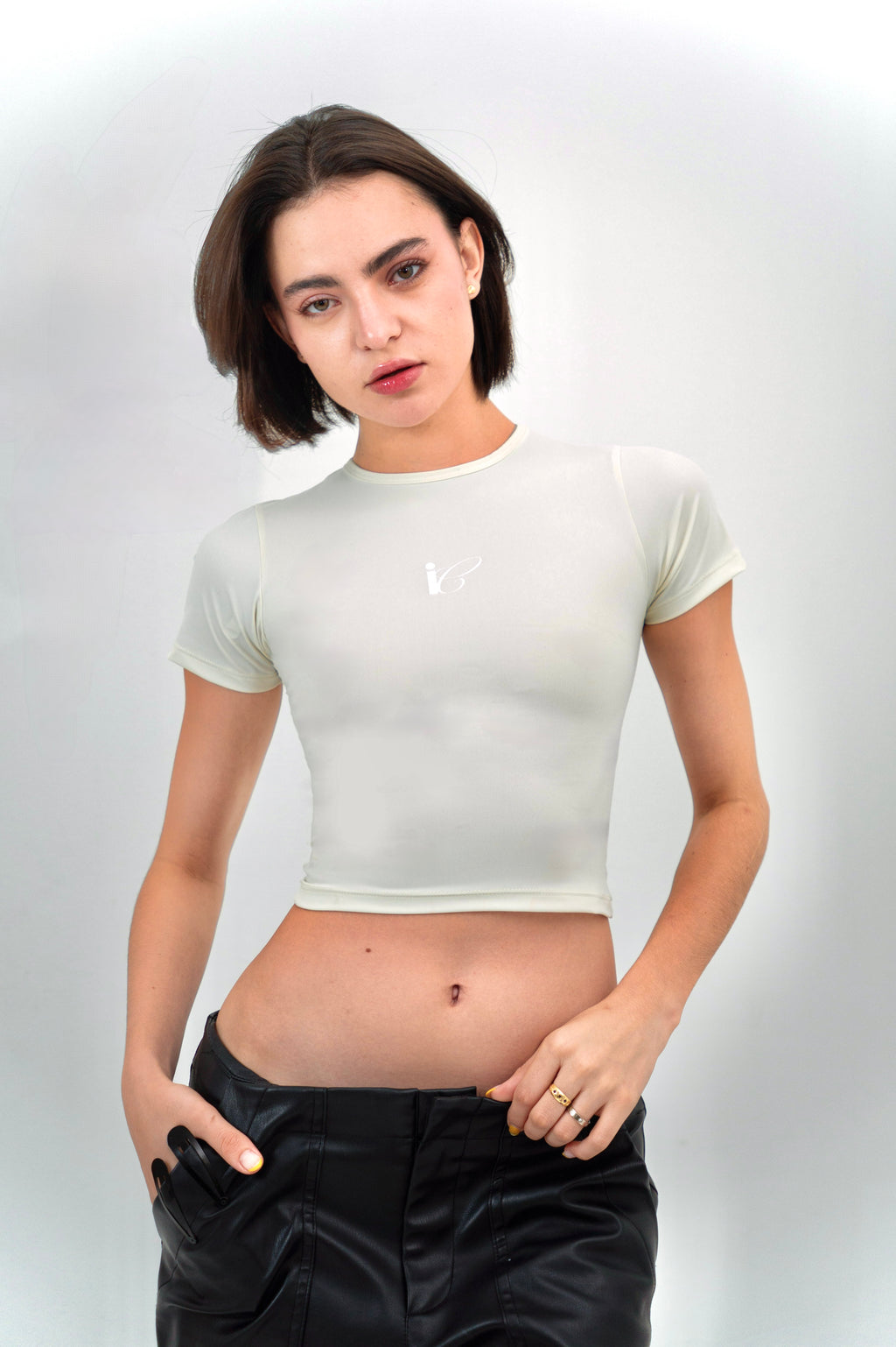 Baby Tee — Basic Collection 001 · Marfil