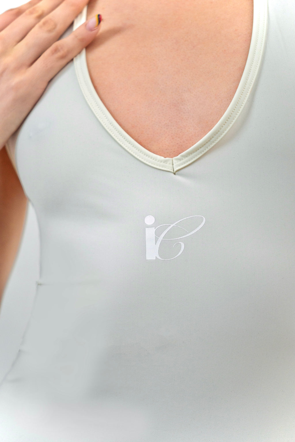 Body IVORY — Basic Collection 001 · Marfil