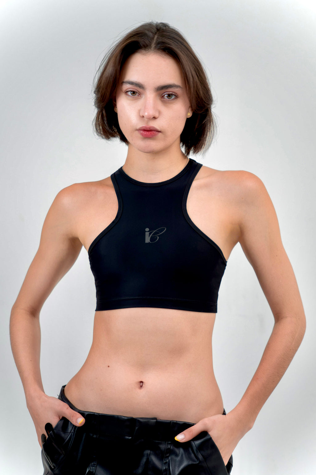 Top NOVA — Basic Collection 001 · Negro