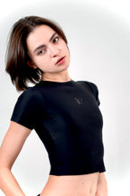 Baby Tee — Basic Collection 001 · Negro
