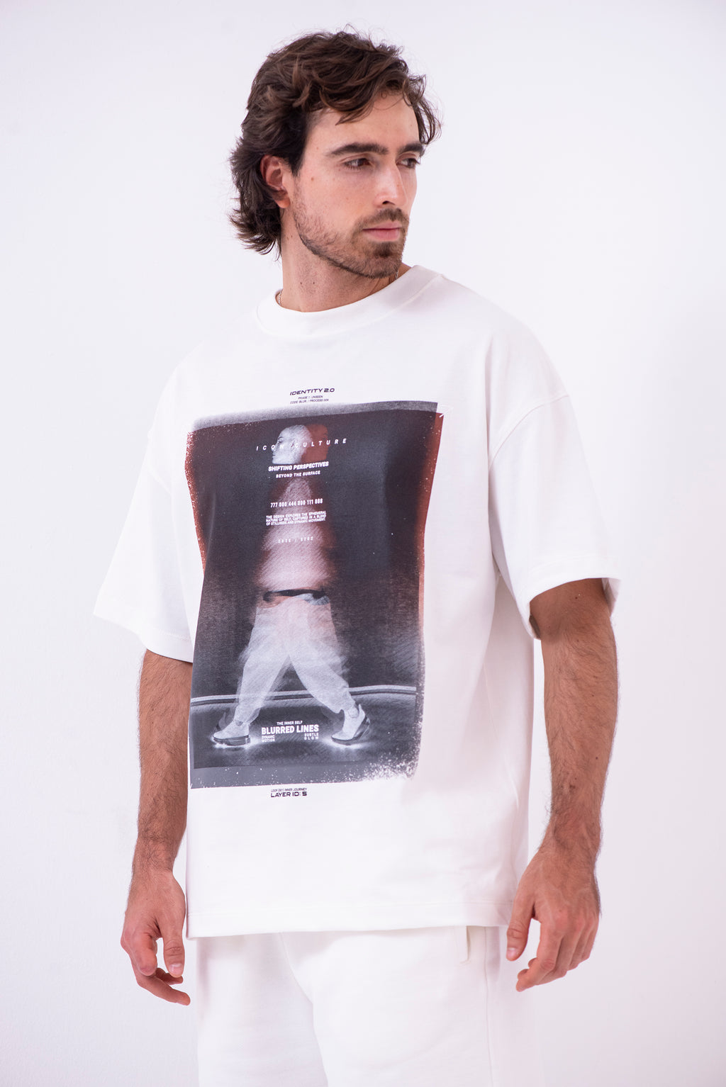 Camiseta Oversized Inside Out — UNSEEN (Blanco Hueso)