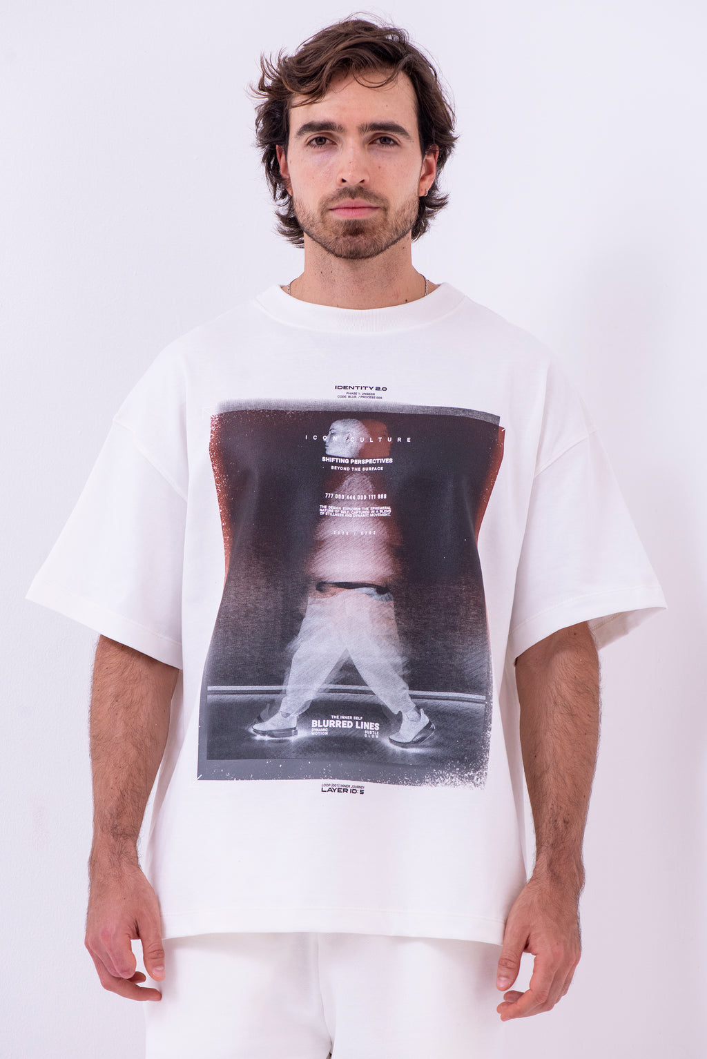 Camiseta Oversized Inside Out — UNSEEN (Blanco Hueso)