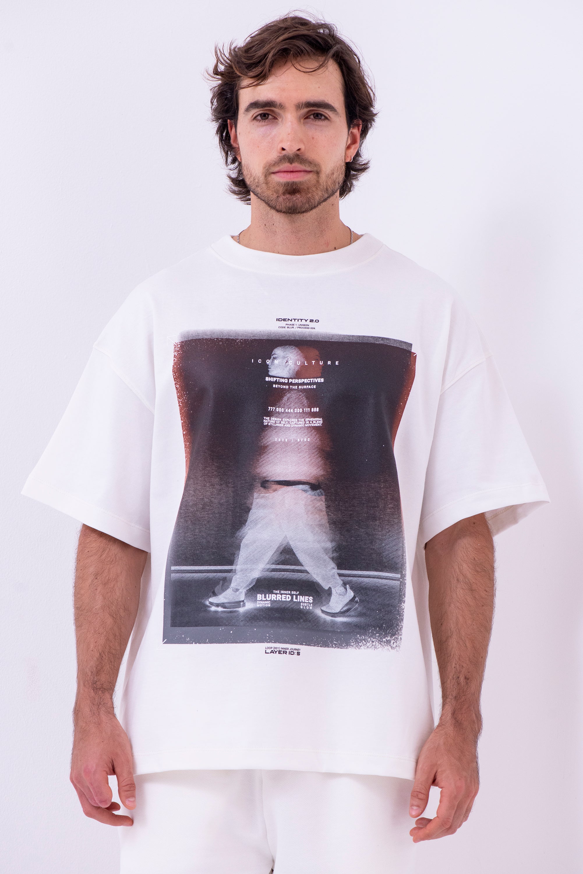Camiseta Oversized Inside Out — UNSEEN (Blanco Hueso)