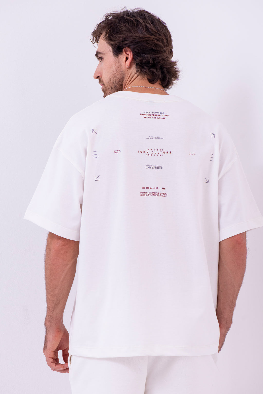 Camiseta Oversized Inside Out — UNSEEN (Blanco Hueso)