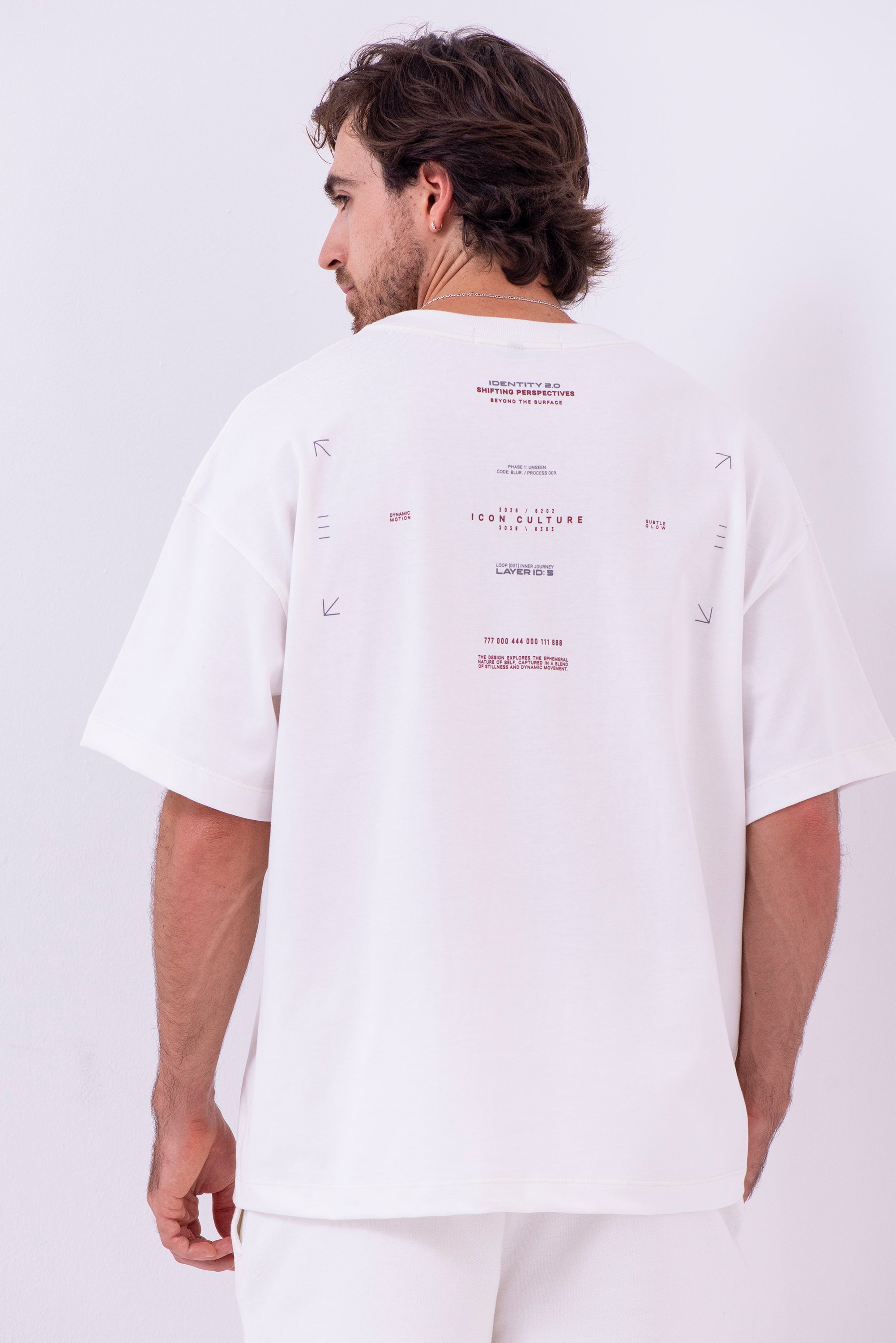 Camiseta Oversized Inside Out — UNSEEN (Blanco Hueso)