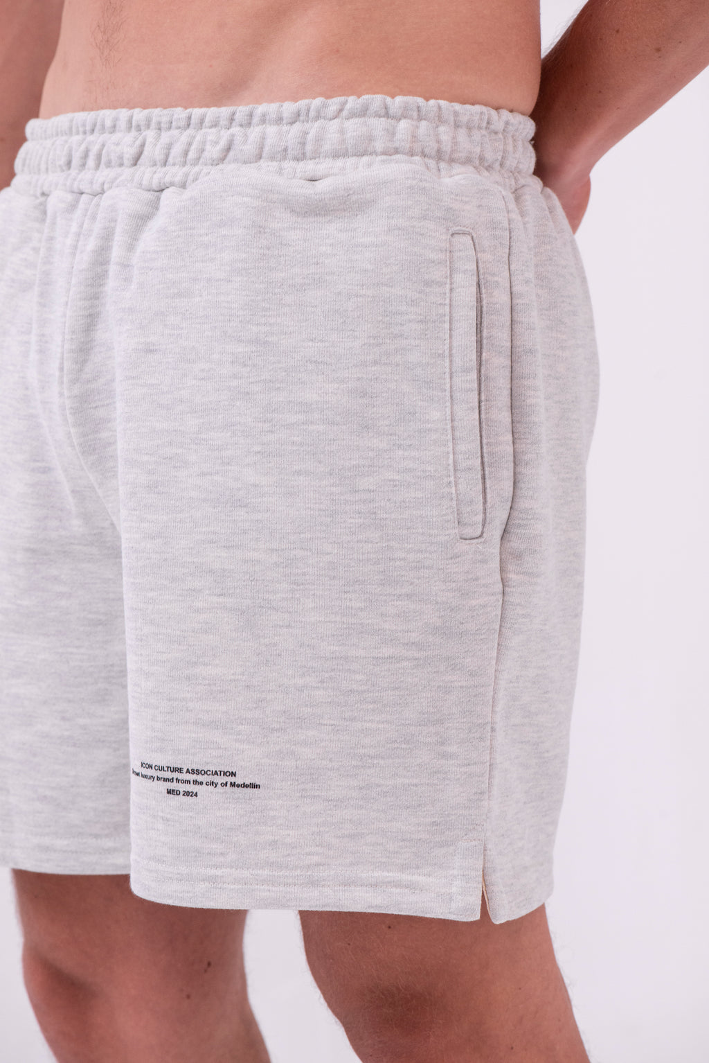 Short Essentials · Gris Jaspe