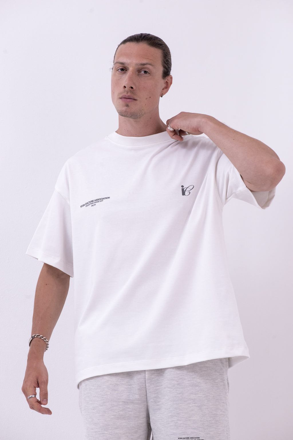 Camiseta Oversized Essentials002 · Blanco Hueso