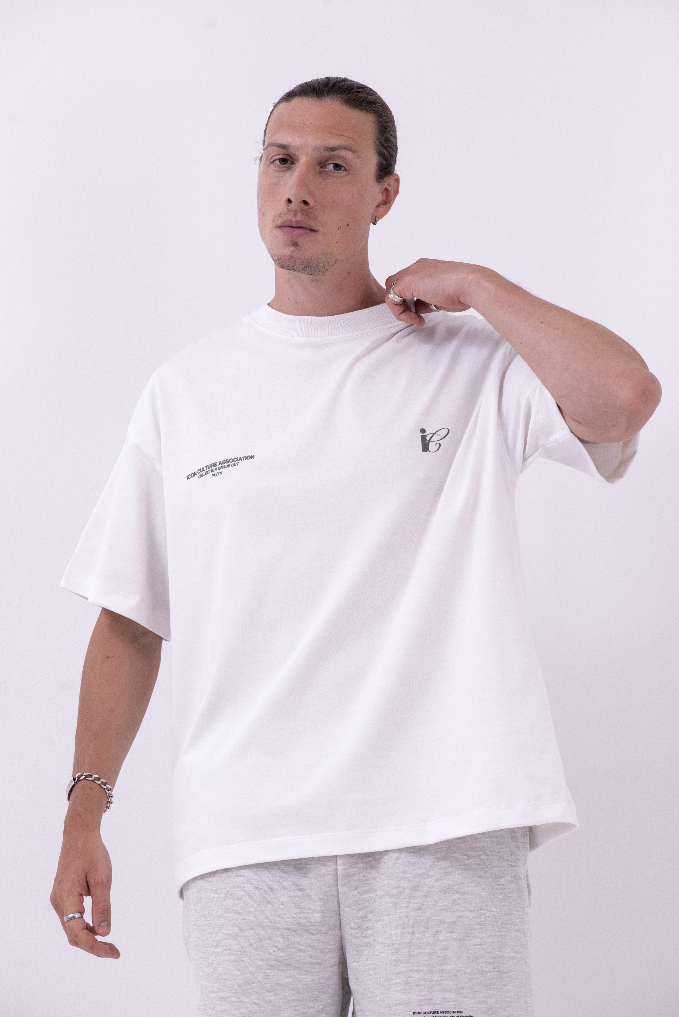 Camiseta Oversized Essentials002 · Blanco Hueso