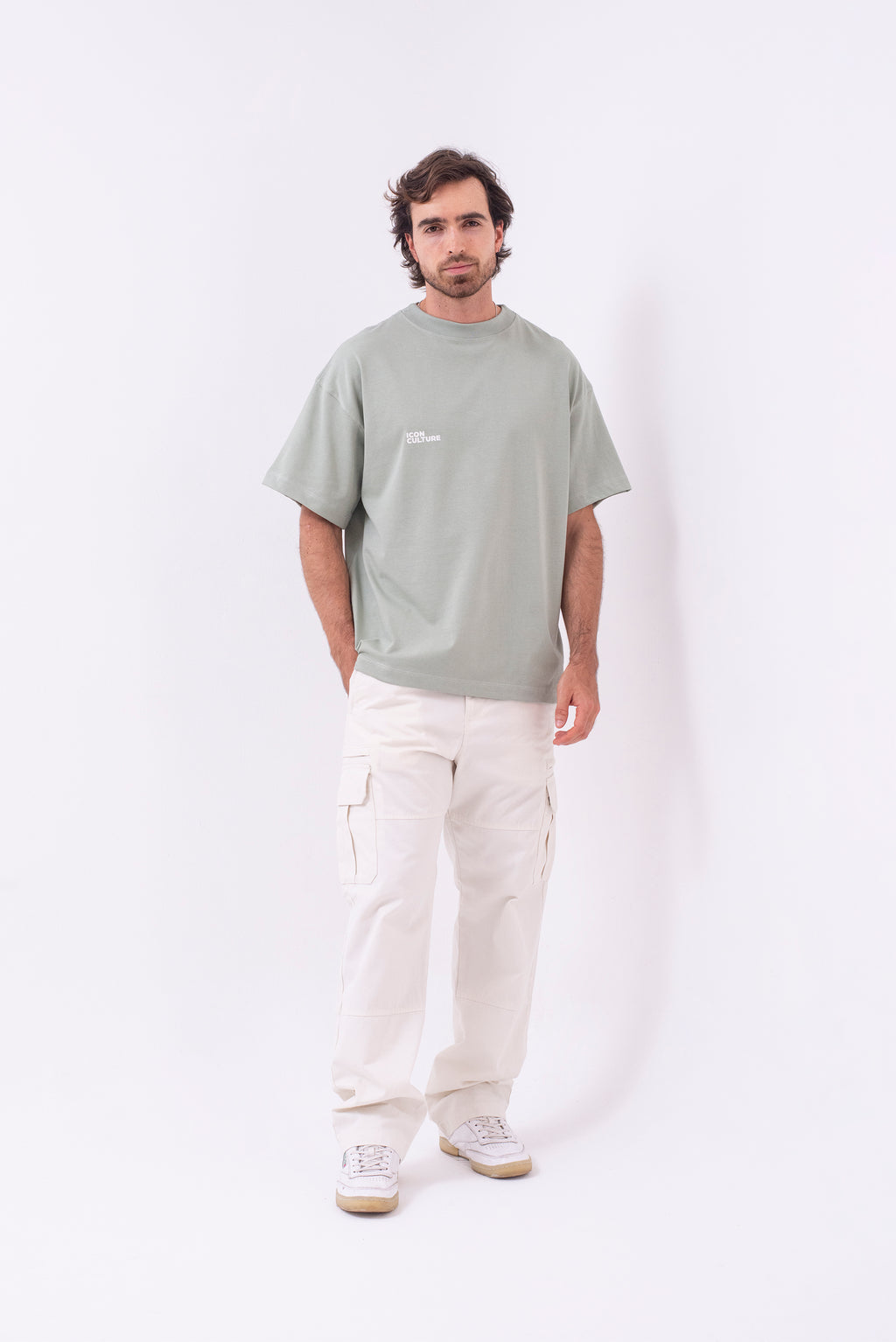 Camiseta Oversized Essentials002 · Verde Seco