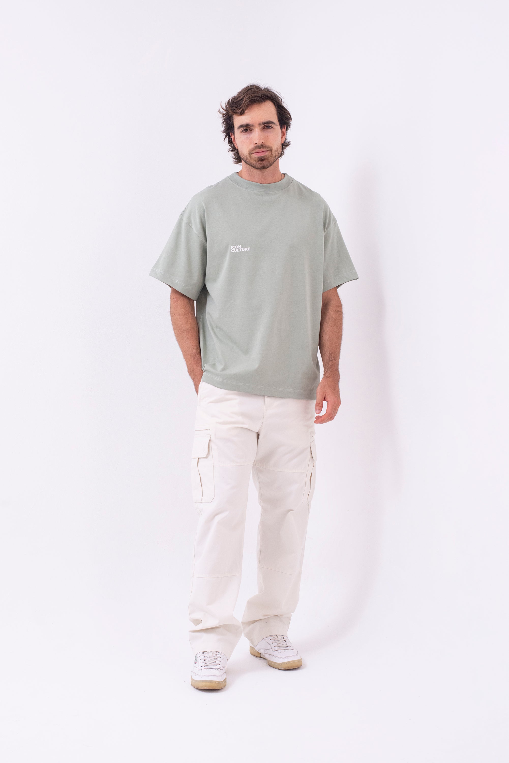 Camiseta Oversized Essentials002 · Verde Seco