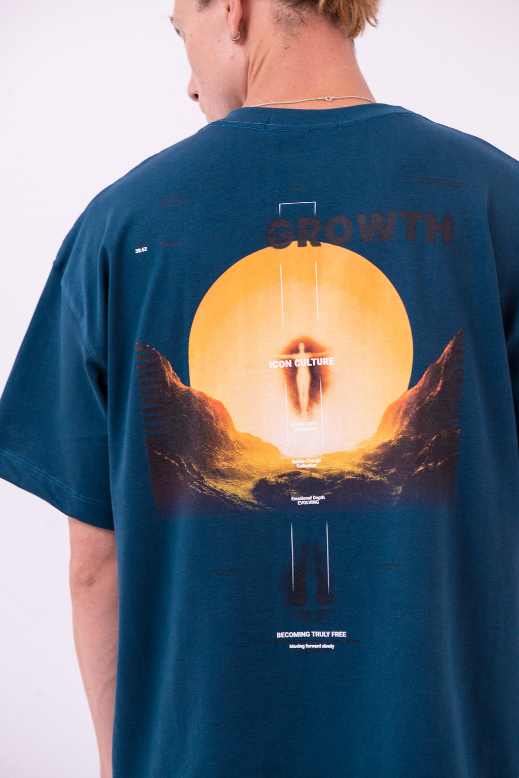 Camiseta Oversized Inside Out — INNER LIGHT (Azul Oxford)