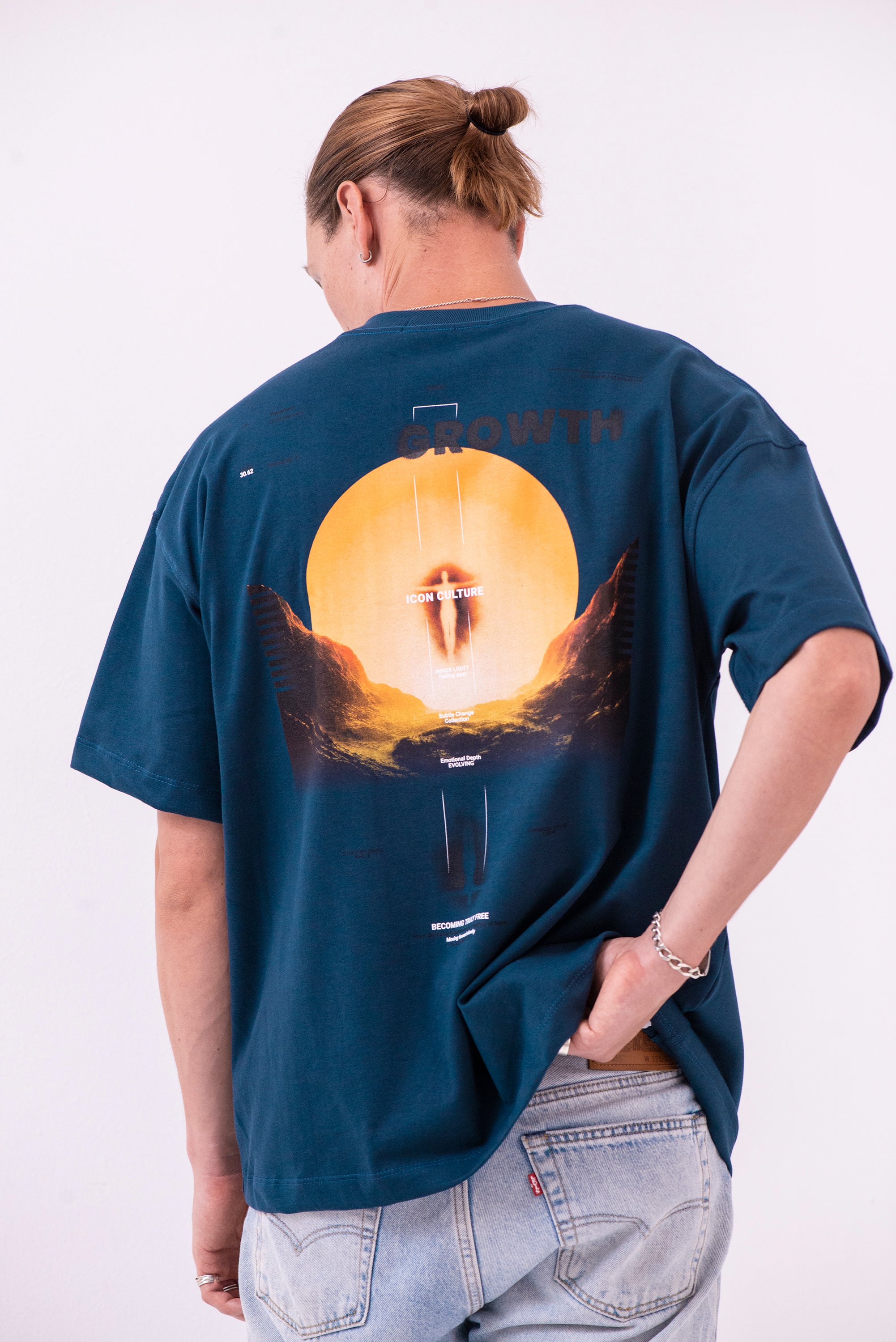 Camiseta Oversized Inside Out — INNER LIGHT (Azul Oxford)
