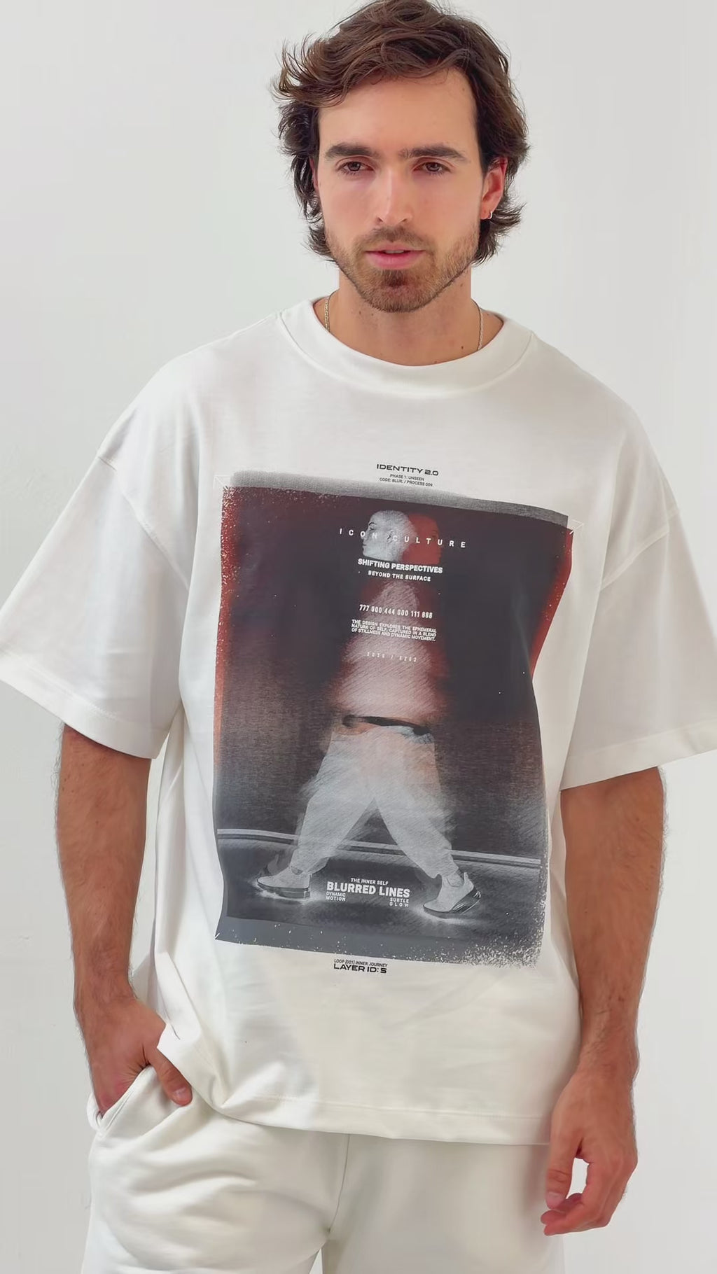 Camiseta Oversized Inside Out — UNSEEN (Blanco Hueso)