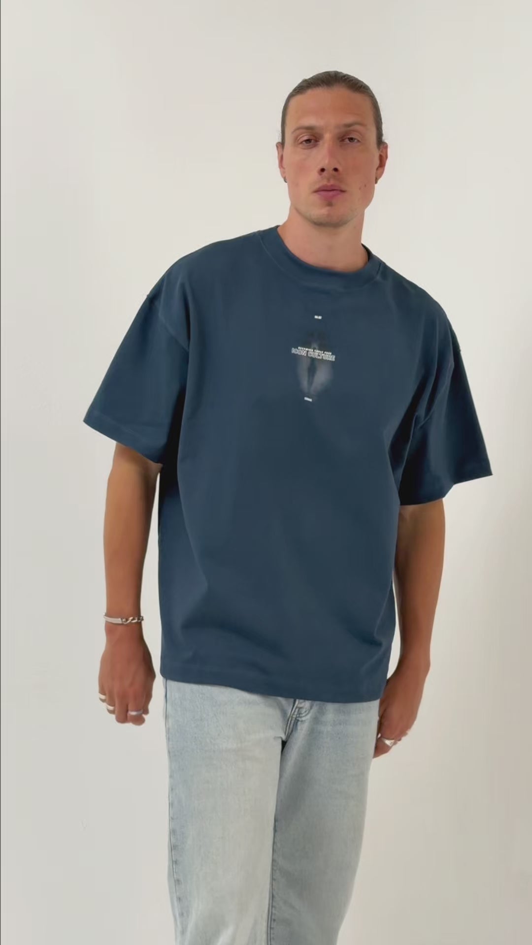 Camiseta Oversized Inside Out — INNER LIGHT (Azul Oxford)