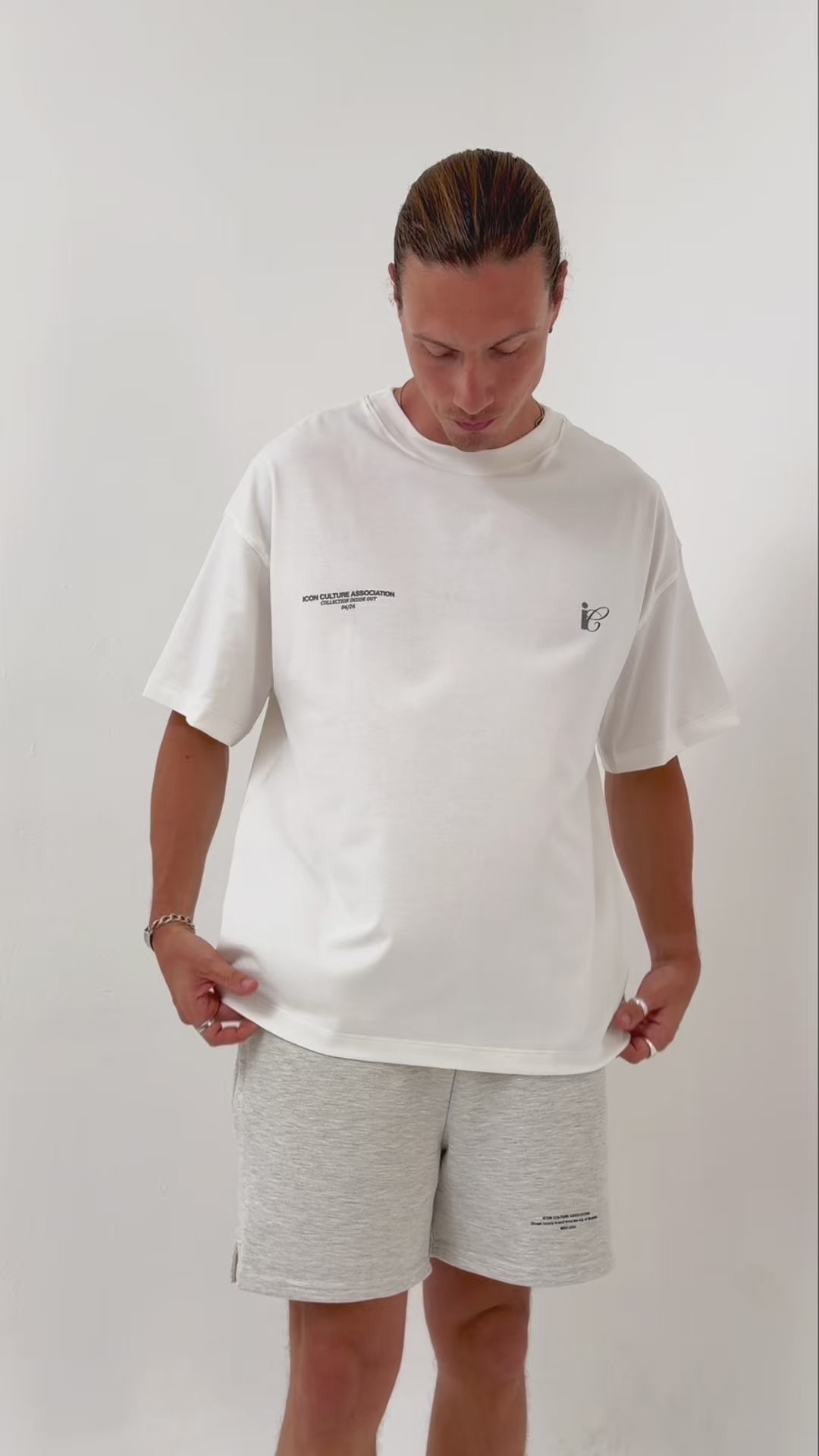 Camiseta Oversized Essentials002 · Blanco Hueso